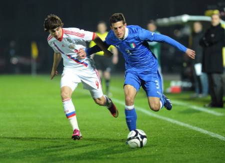 Cristiano Biraghi in azione 