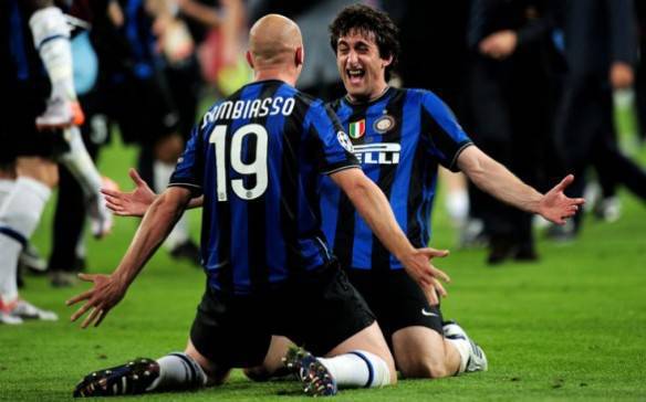 Cambiasso e Milito (Getty Images)