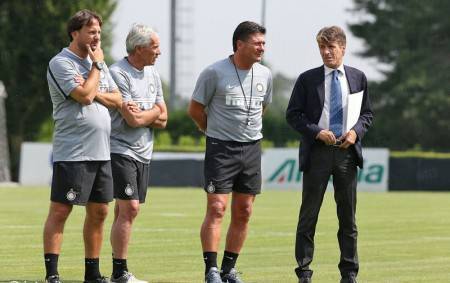 Mazzarri e il suo staff alla Pinetina (Inter.it)