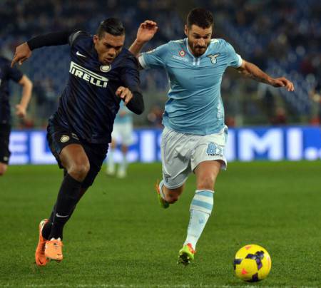 Juan Jesus contro Candreva (Getty Images)