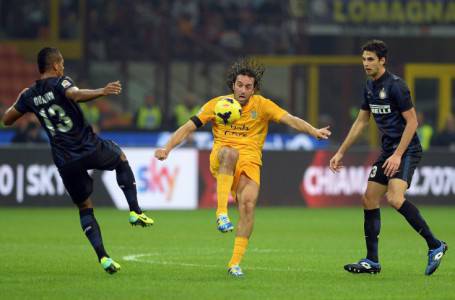 Toni tra Guarin e Ranocchia - Getty Images