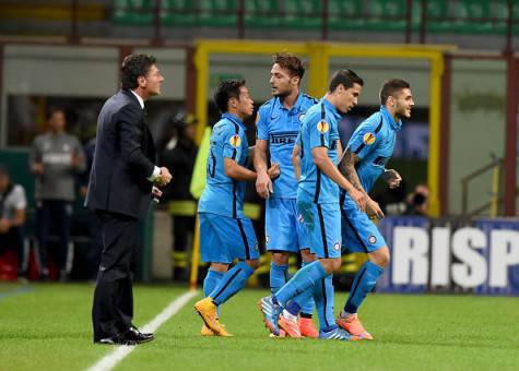 Mazzarri e i giocatori dell'Inter