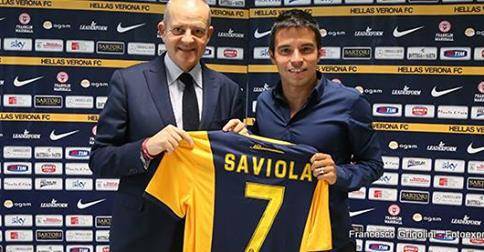 Saviola con la maglia del Verona