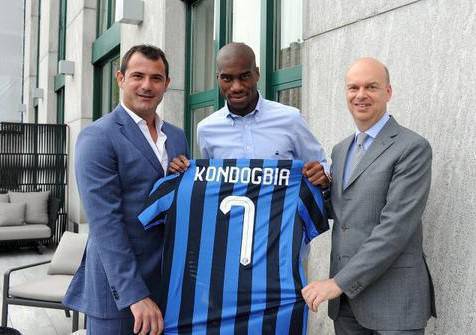 Kondogbia con Fassone e Stankovic