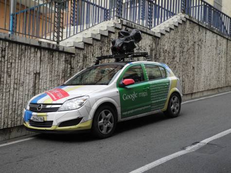 L'auto di Google Street View