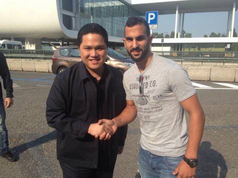 Thohir con Montoya a Malpensa (foto Inter)