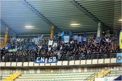 Tifosi dell'Inter al 'Bentegodi' di Verona (foto 'curvanordmilano.net')