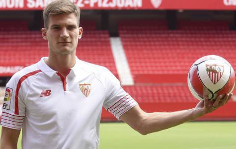 Inter, Marco Andreolli con la maglia del Siviglia ('sevillafc.es')