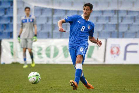 Rolando Mandragora con l'Italia under 21