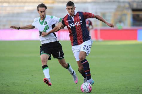 Adam Masina in azione