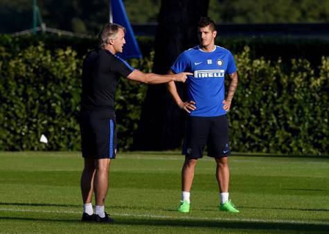 Jovetic con Mancini alla Pinetina