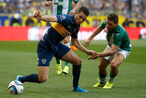 Jonathan Calleri in azione con la maglia del Boca Juniors