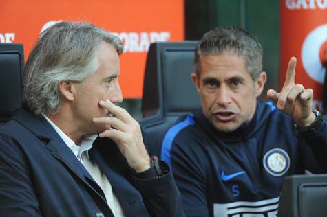Inter, Roberto Mancini con l'assistente Sylvinho