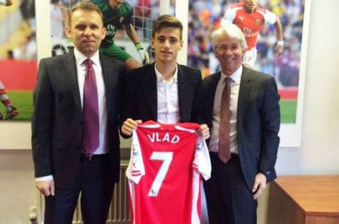Vlad Dragomir all'Arsenal (foto Instagram)