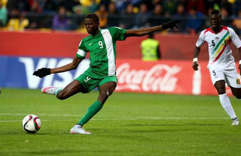 Victor Osimhen in azione