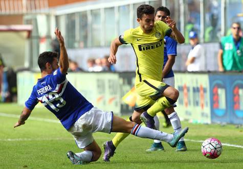 Pereira contro Telles in Sampdoria-Inter ©Getty Images