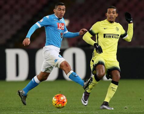 Juan Jesus contro Allan in Napoli-Inter ©Getty Images