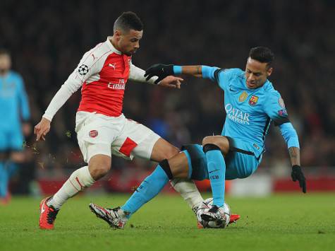 Francis Coquelin contro Neymar in Arsenal-Barcellona ©Getty Images