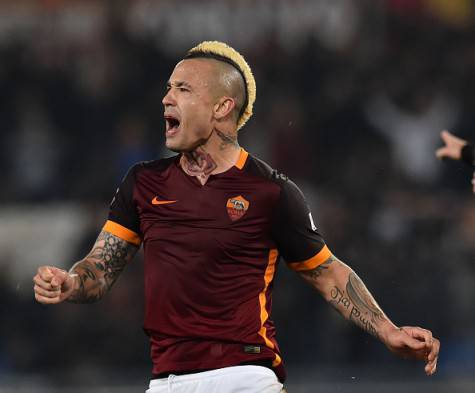 Nainggolan festeggia dopo il gol all'Inter ©Getty Images