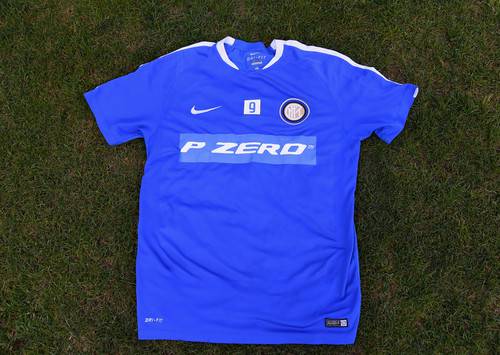 Inter, maglia d'allenamento con logo 'PZero' ©inter.it