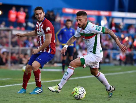 Inter, Biraghi con la maglia del Granada ©Getty Images