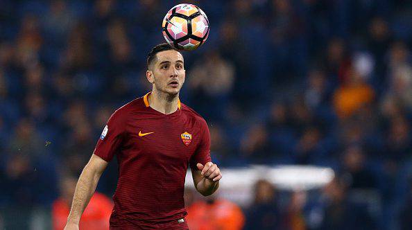 Manolas