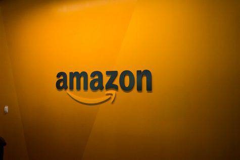 Amazon, clienti ricevono pacchi non ordinati con sextoys 