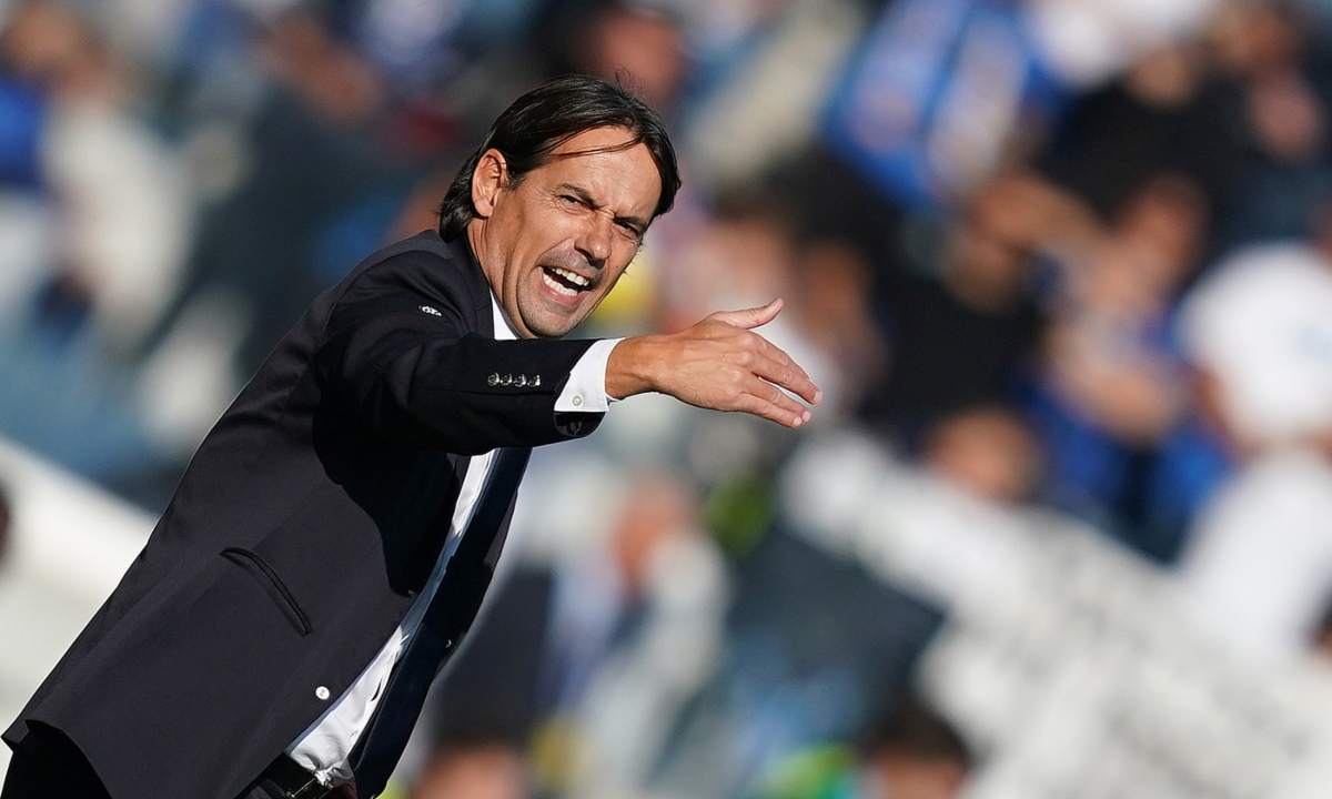 Inzaghi che incita i suoi