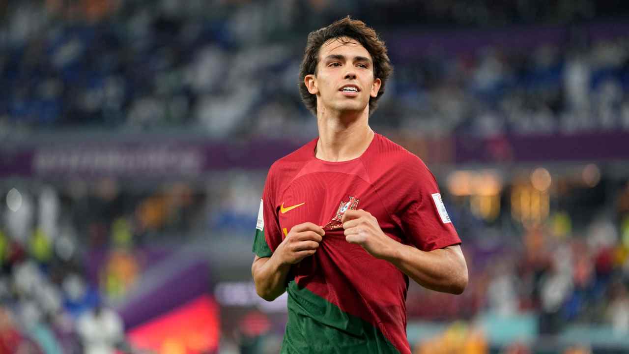 Calciomercato Inter, soldi e Lukaku per Joao Felix: Simeone si prende pure Lautaro