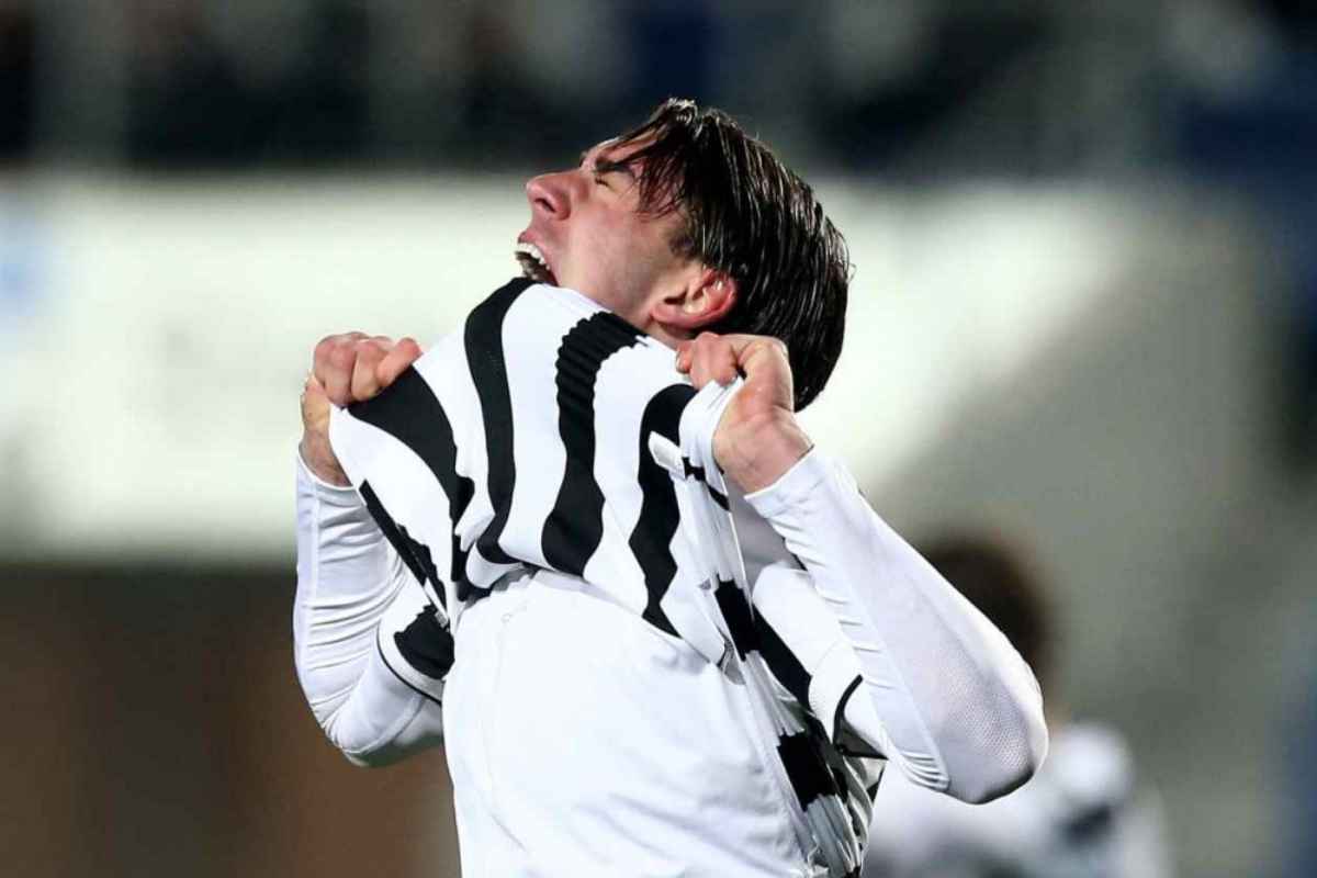 Vlahovic via dalla Juve - www.interlive.it 