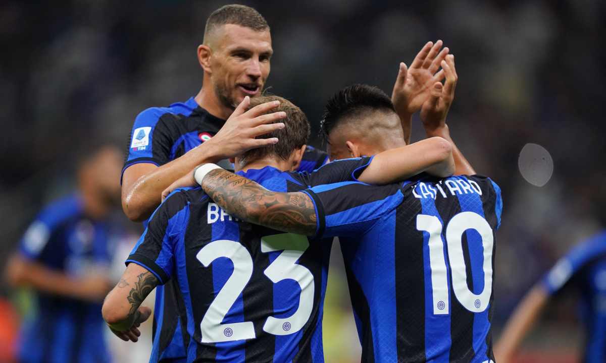 Si tratta per il rinnovo di Dzeko: l'Inter vuole blindarlo