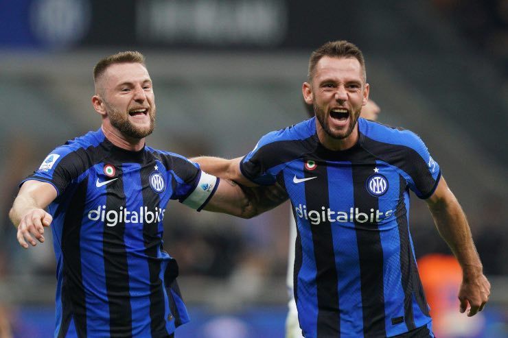 Skriniar e de Vrij, difesa dell'Inter