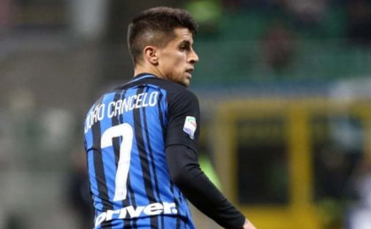 Possibile ritorno di Cancelo in Italia