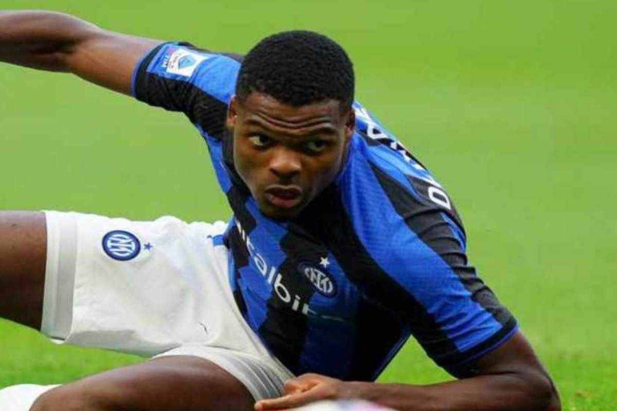 Chelsea abbandona la pista Dumfries