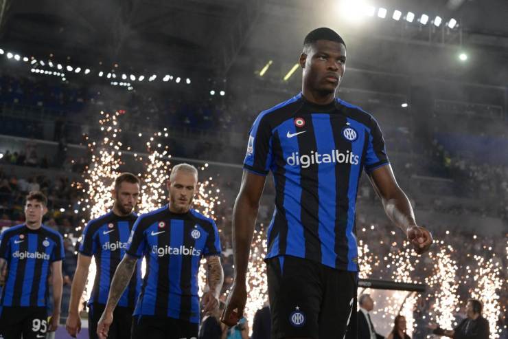 Calciomercato Inter, Dumfries dirà addio