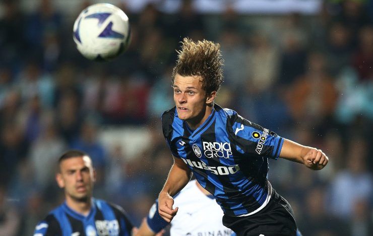 Calciomercato Inter, rivoluzione in difesa: domani vertice con agente Skriniar