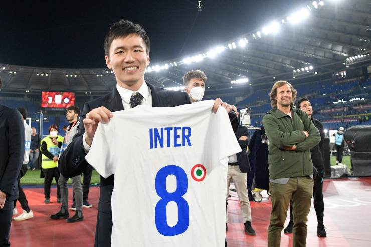 Calciomercato Inter, Dumfries e il pollo da spennare