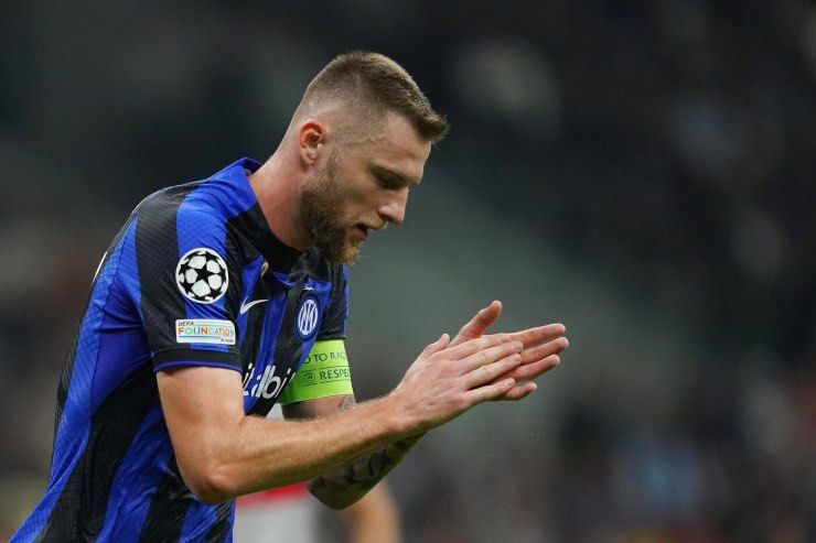 Skriniar comunica con la Curva Nord