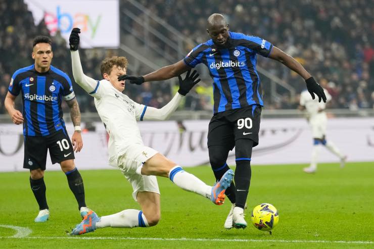 Lukaku resta all'Inter in prestito