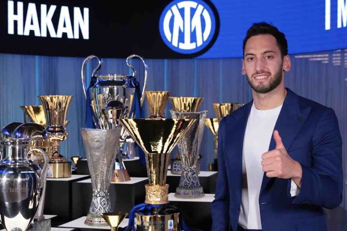 Rinnovo per Calhanoglu con l'Inter