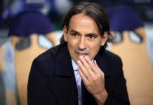 Il tecnico è stato sollevato dal suo ultimo incarico e ambisce ad una panchina di rilievo anche in Italia, diviso tra le due fedi di Inter e Juventus 