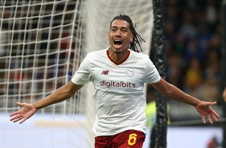 La rivelazione di Smalling sul suo futuro alla Roma e le avances dell'Inter