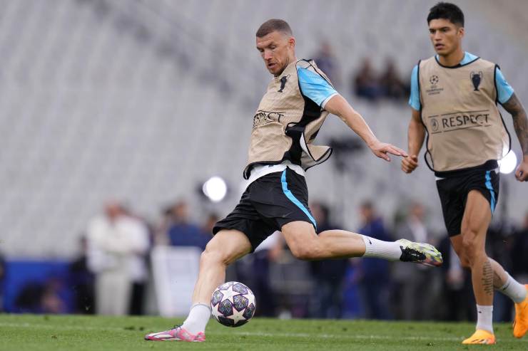 Dzeko in Turchia, Correa ancora a Milano