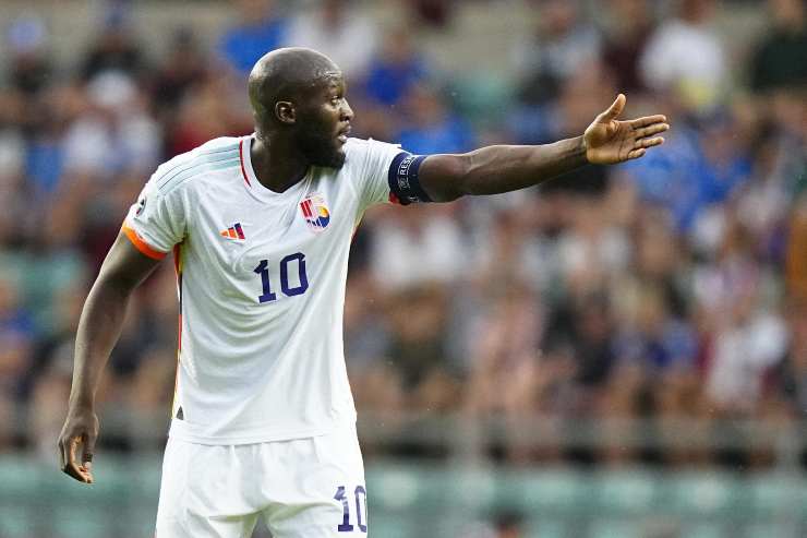Trattenere Lukaku a Milano