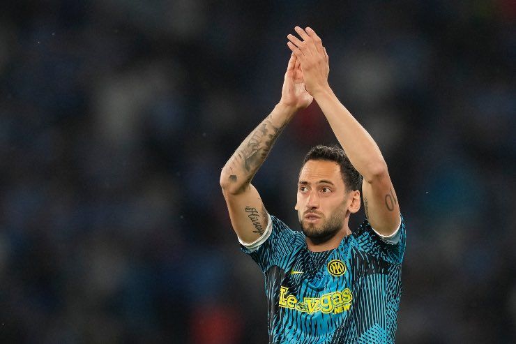 Calhanoglu verso il West Ham in caso di cessione Paquetà