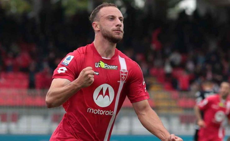 Carlos Augusto rifiuta la Juve per l'Inter