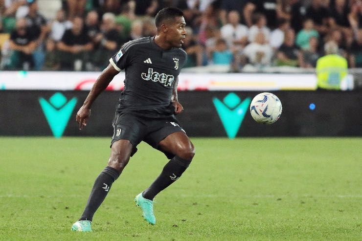 Alex Sandro come Cuadrado, possibile opzione a zero per l'Inter