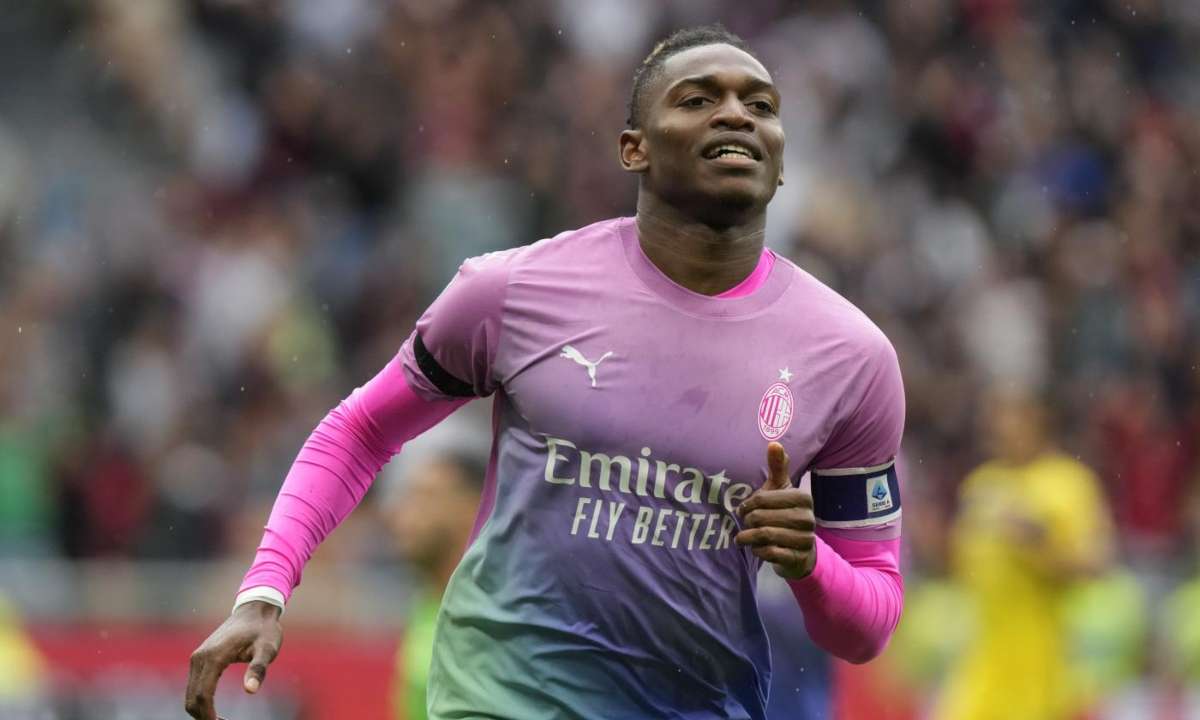 Pagina milanista contro il gol di Dimarco: spunta il like di Leao