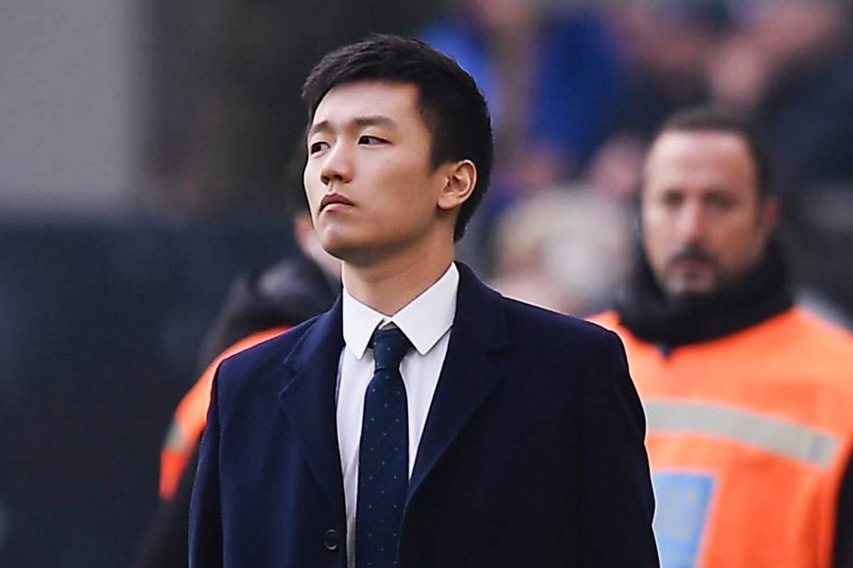 Zhang vende o rifinanzia? 
