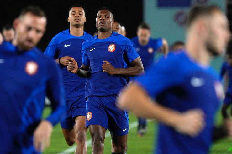 Dumfries assente al primo allenamento in Nazionale